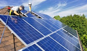Service d'installation de photovoltaïque et tuiles photovoltaïques à Dordives